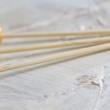 Cocktail Picks & Food Toothpicks - 4.7 Inch Wooden Pick Skewers for Drinks & Appetizers - Fancy Gold Pearl