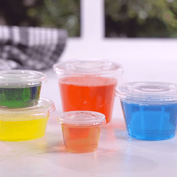 [Case of 1000] 5.5 oz. Plastic Disposable Portion Cups With Lids - Souffle Cups